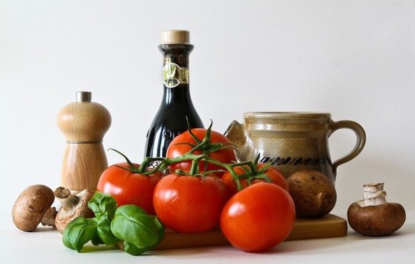 Foto: Symbolbild für frische Lebensmittel (Anelka, Pixabay License)